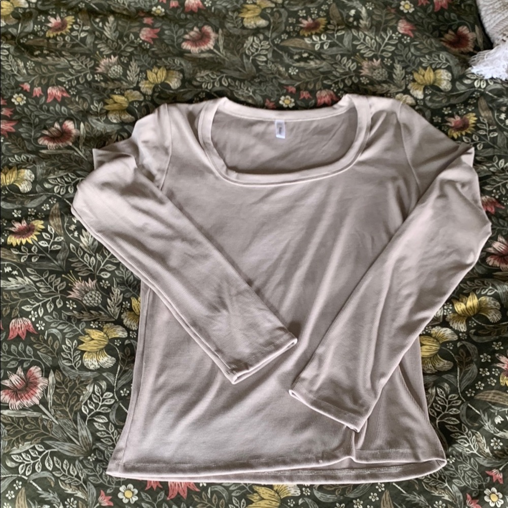 Women's Cream Long Sleeve Top